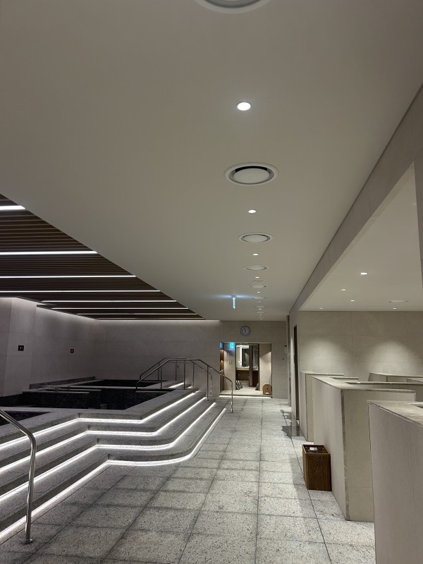 8a106d7f17102a6655d0726777917ba8_1765154